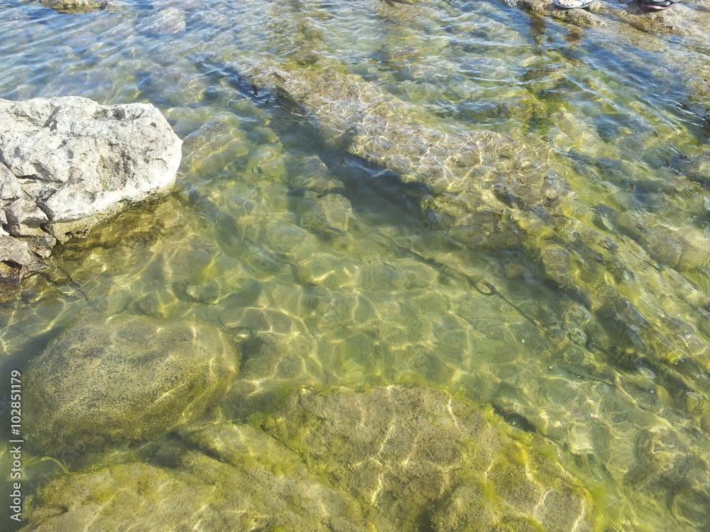 Agua cristalina