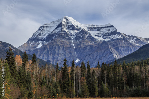 Mount Robson © Matthias_Haberstock