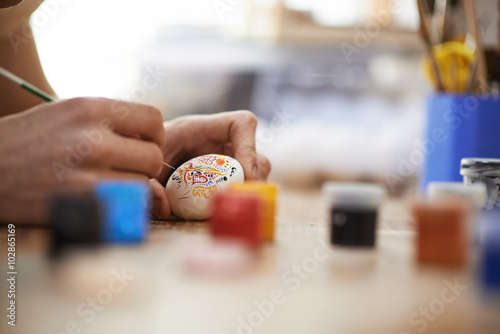 Cuadro en lienzo Coloring Easter egg