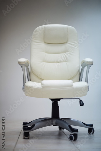 Fototapeta Naklejka Na Ścianę i Meble -  white office chair