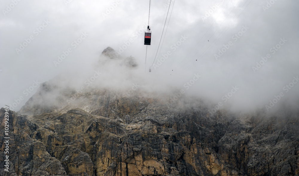 Naklejka premium Cableway, Dolomites mountain