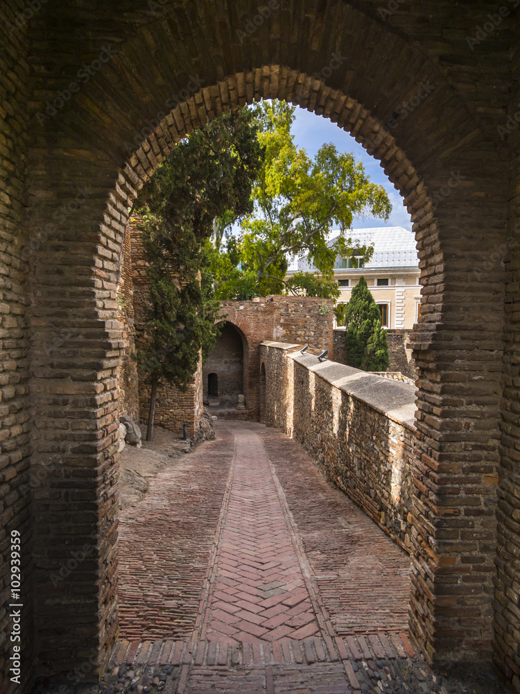 Torbogen in der Maurische Festung Alcazaba, Málaga, Andalusien, Spanien