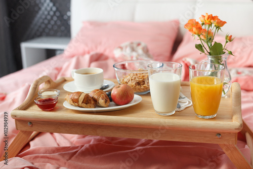 Fényképezés breakfast served in bed