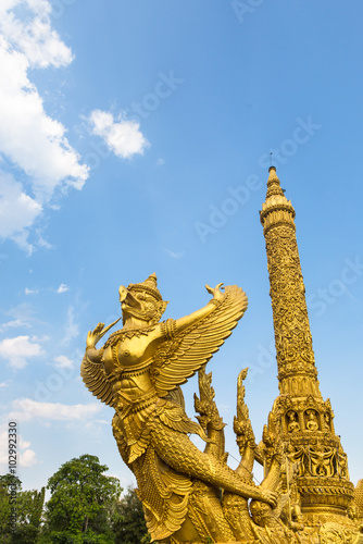 Ubon Ratchatani statue photo