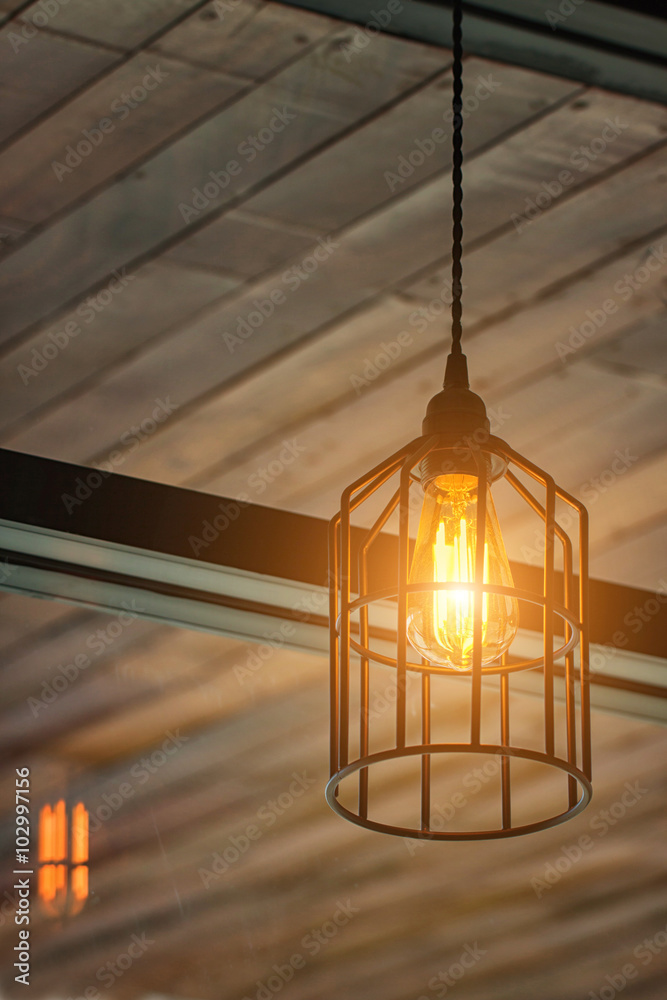 Light of incandescent bulbs in restaurants. Light of incandescent bulbs in restaurants.