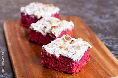 chocolate and beetroot cake