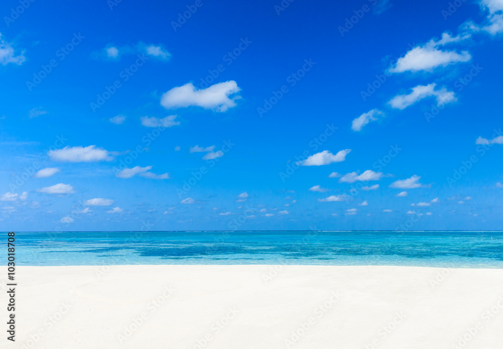 Obraz premium beautiful tropical sea