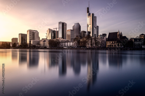 Frankfurter Skyline © #CRTVTY