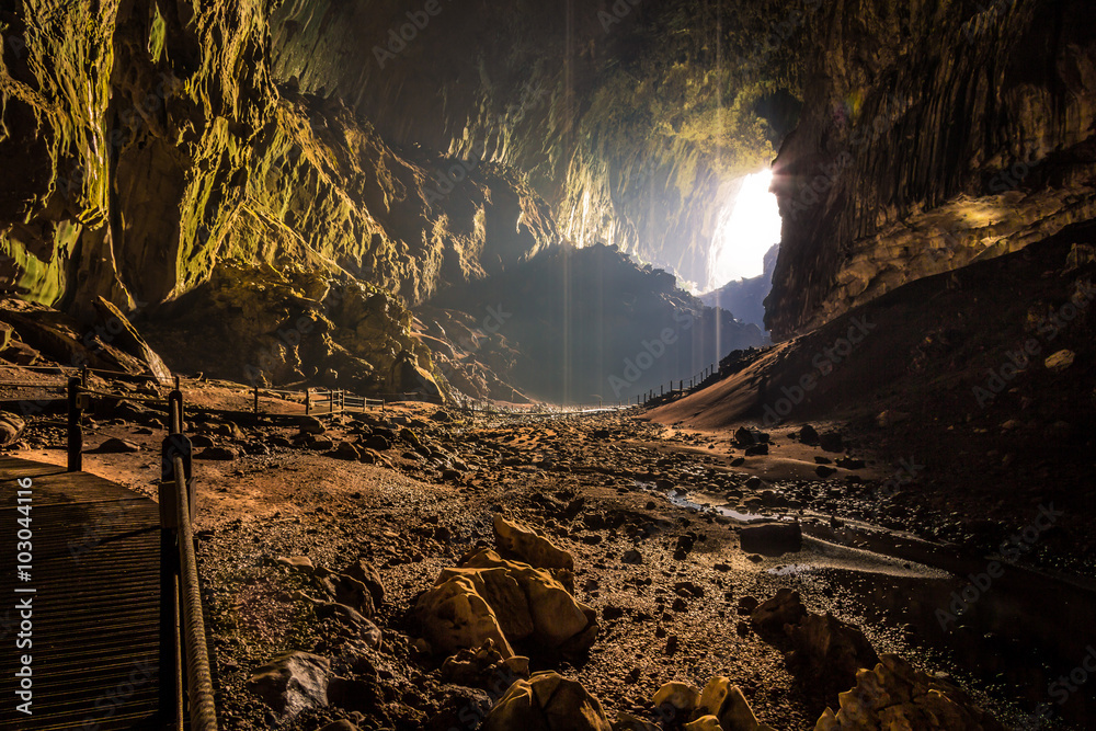 Naklejka premium Deer Cave Höhle mit Fledermäusen in Borneo