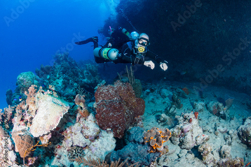 Sidemount diving on a Coral Reef