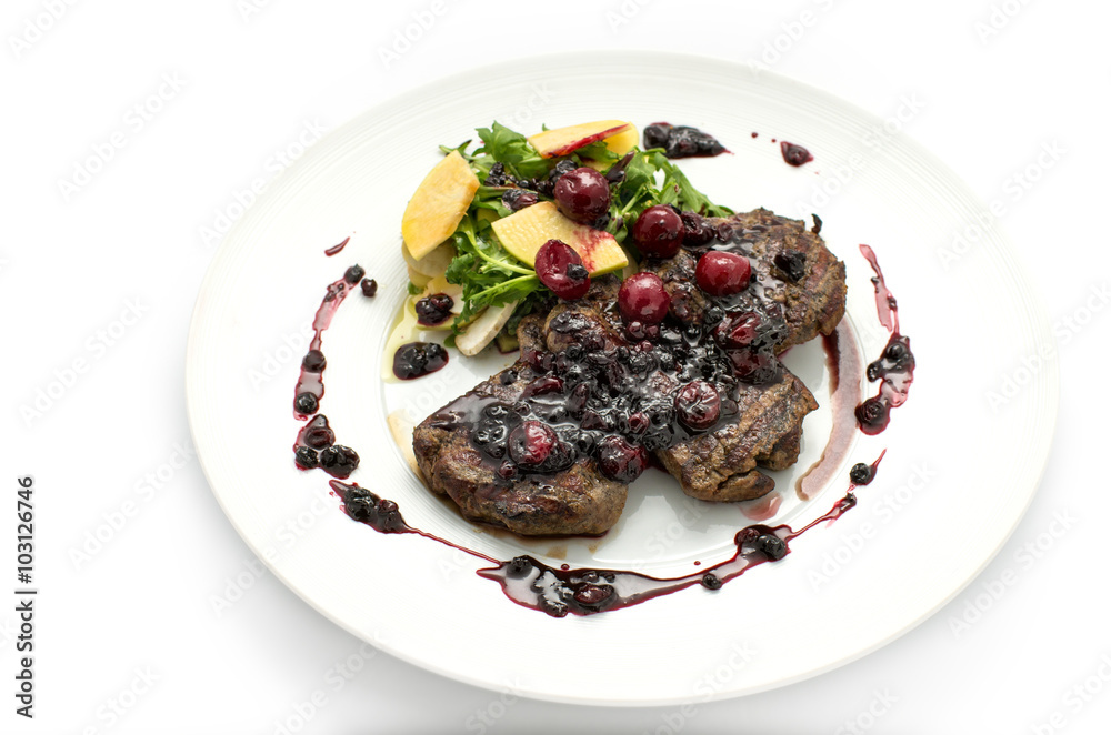 Medallion of veal Медальон из телятины Medallion of veal Медальон из телятины