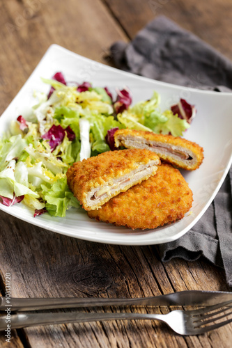 cordon bleu & salade 2 photo
