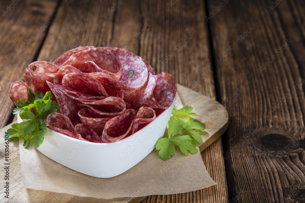 Slices Salami (selective focus)