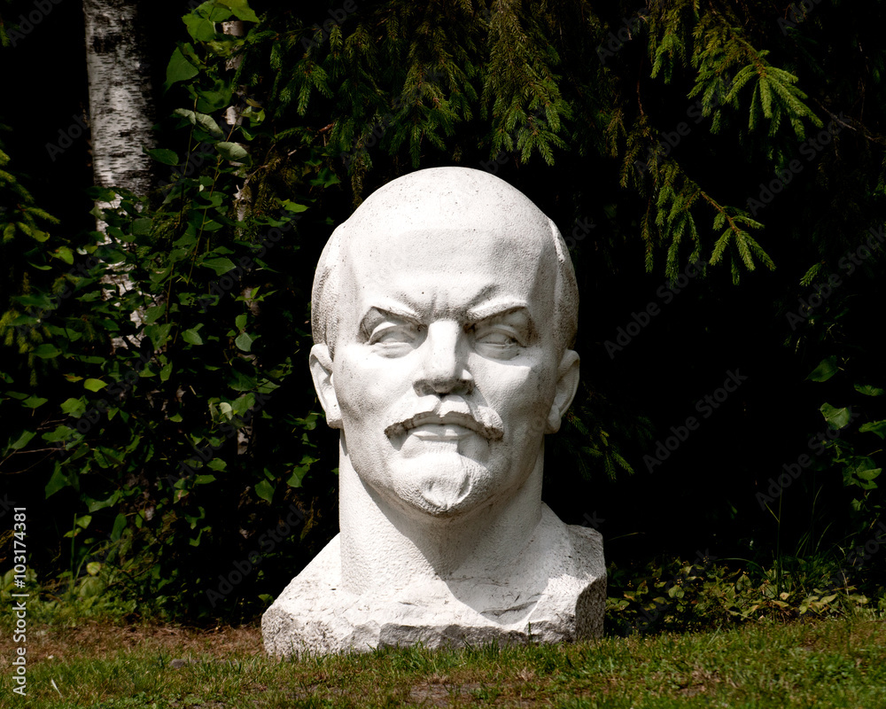 Statue of soviet leader Lenin