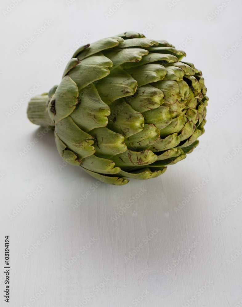 Obraz premium artichoke on white table