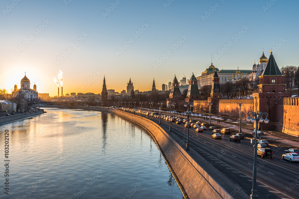 Fototapeta premium Kremlin embankment of the Moscow river at sunset.