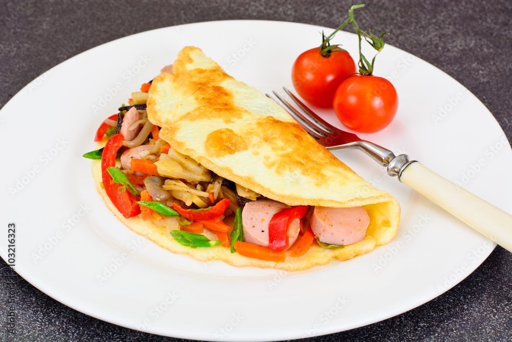 Healthy and Diet Food: Scrambled Eggs with Sausage and Vegetable Healthy and Diet Food: Scrambled Eggs with Sausage and Vegetable