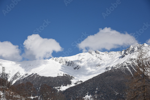 cime innevate neve nevicata inverno sole cielo sereno cielo azzurro spettacolo © franzdell