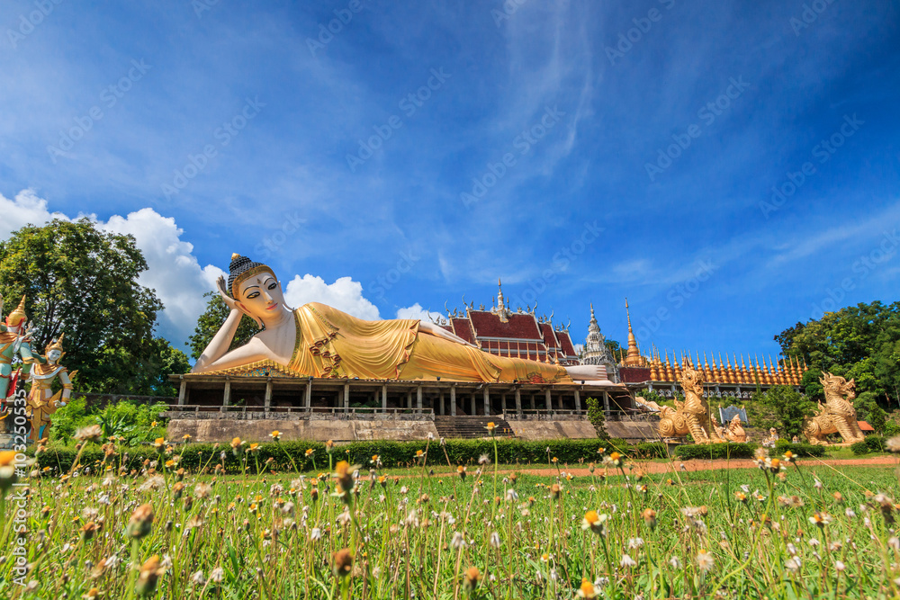 Fototapeta premium Reclining buddha at the temple in Phrae province of Thailand