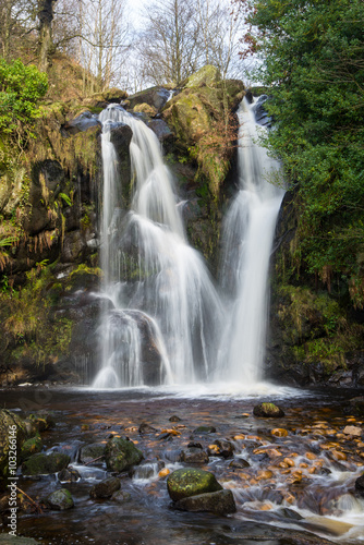 Fototapeta Naklejka Na Ścianę i Meble -  Posforth Gill waterfall in Yorkshire.
