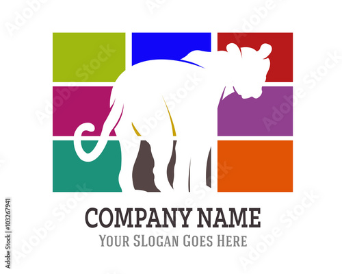 Fototapeta Naklejka Na Ścianę i Meble -  Tiger Logo