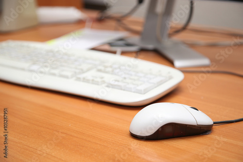 computer mouse near keyboard