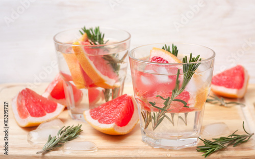 lemonade with grapefruit and rosemary