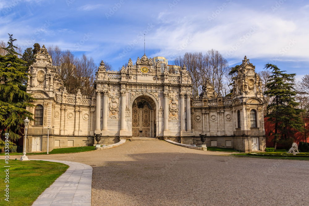 Dolmabahce palace in Istanbul, baroque architecture