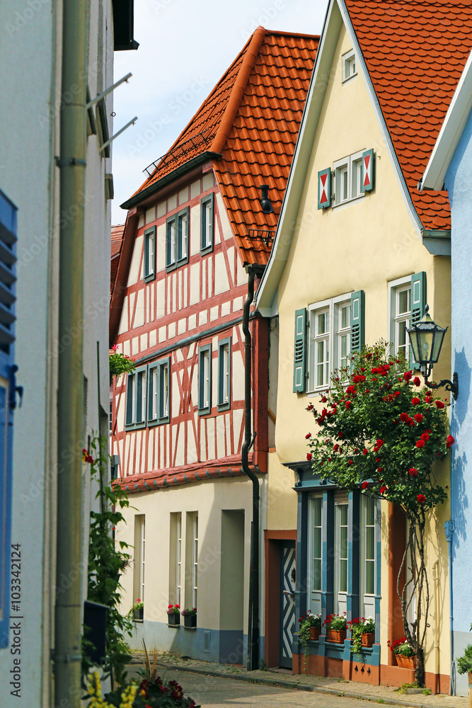Obraz premium Fachwerkhäuser - kleine alte Gasse