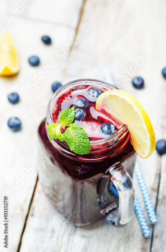 blueberry lemonade