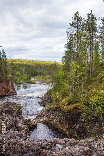 Am Kiutaköngäs im Oulanka Nationalpark in Finnland photo