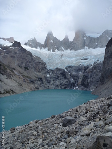  laguna sucia in park los glaciares in patagonia