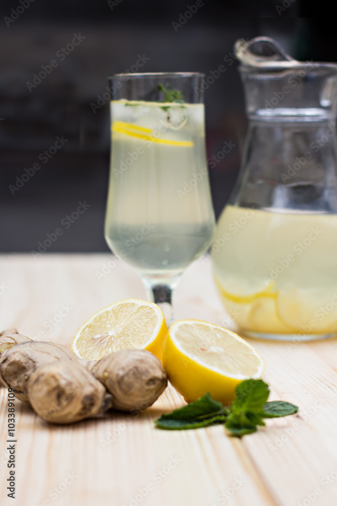 Lemonade with lemon and ginger Lemonade with lemon and ginger