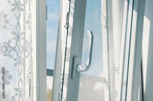 Regentropfen auf dem Fenster