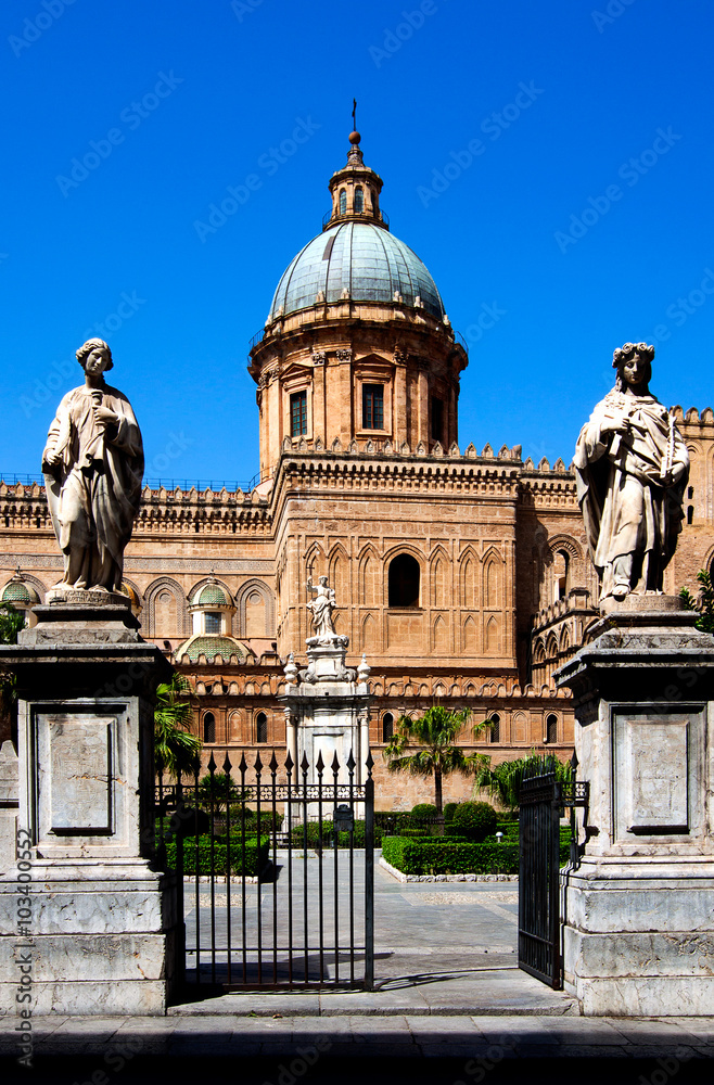 Fototapeta premium Palermo Cathedral is Roman Catholic Archdiocese of Palermo, Pale