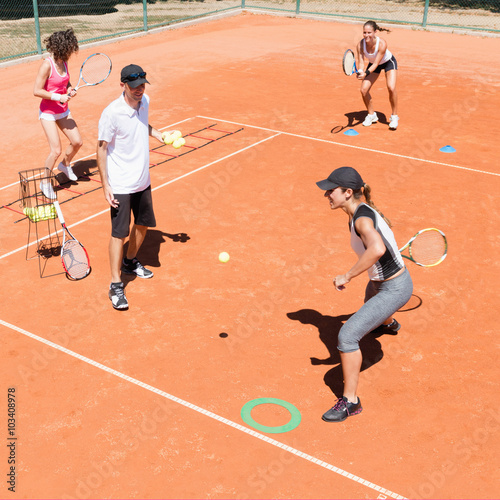 Cardio tennis class © Microgen