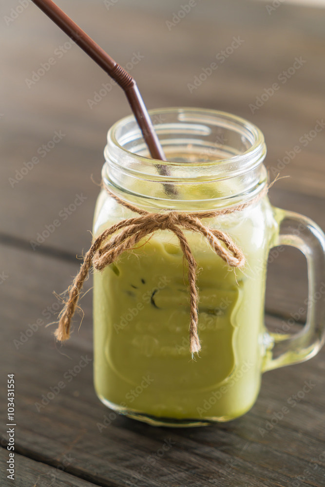 iced matcha latte iced matcha latte