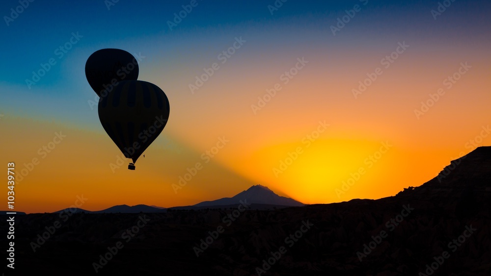 Naklejka premium Cappadocia balloons