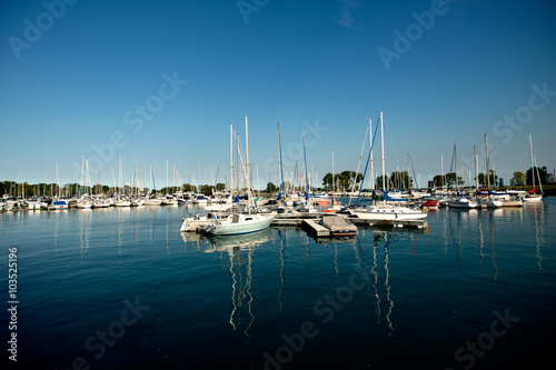 Canvas Print Yacht harbor and blue sky