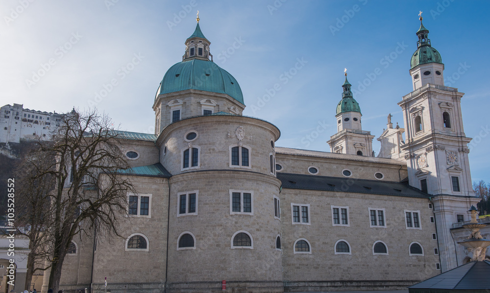 Fototapeta premium historic dome of salzburg in the oldtown
