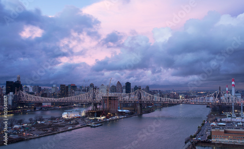 East River at sunset  © Svetlana Ageeva