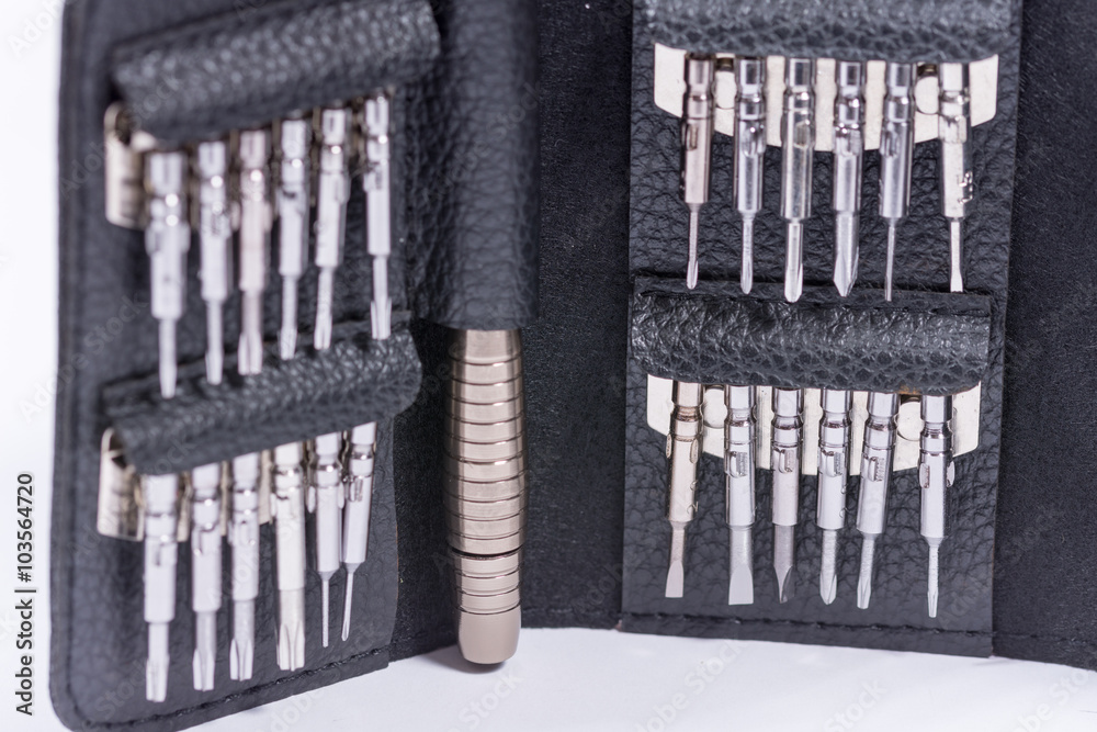 Naklejka premium Screwdriver set in the black leather package