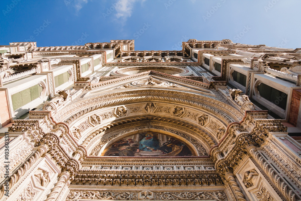 View of the entrance doors to the Duomo Santa Maria Del Fiore and Bargello. Florence, Tuscany, Italy