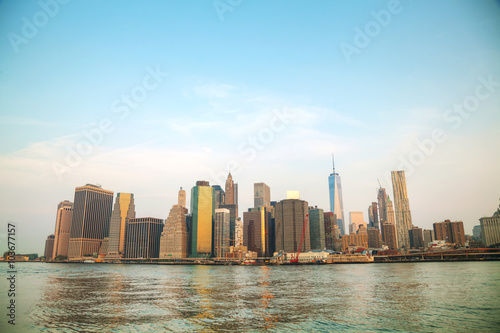 Obraz na płótnie Manhattan cityscape with the Brooklyn bridge w salonie