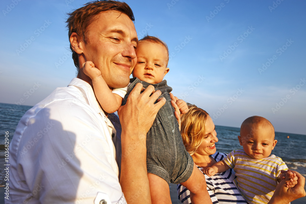 Fototapeta premium Family at the sea