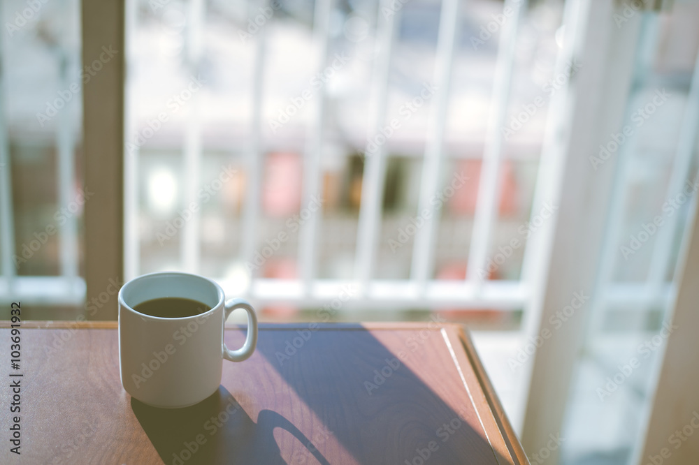 コーヒーとテーブル コーヒーとテーブル