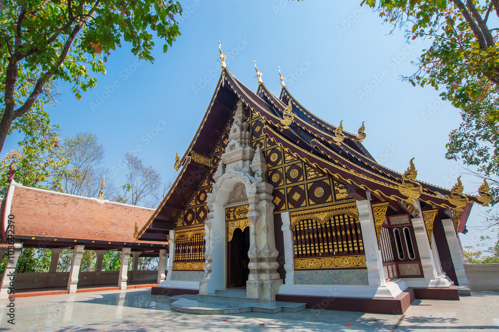 Naklejka premium Wat Analayo Thipphayaram, Phayao Thailand