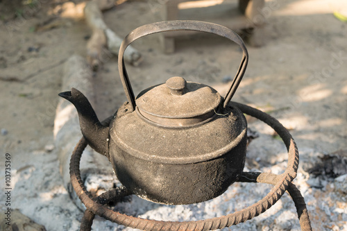 Old kettles were metal on the stove