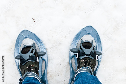 raquettes pour randonnée dans la neige photo