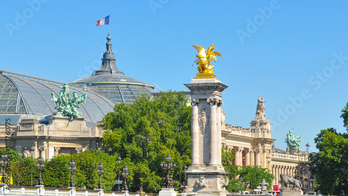 Alexandre III bridge in Paris © Lucian Milasan